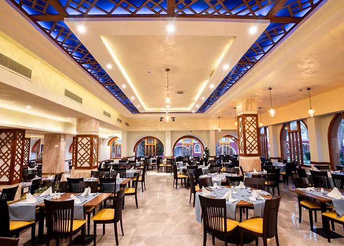 Resort Aladdin - Families And Couples Only